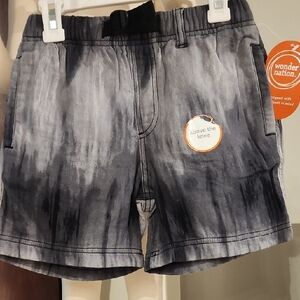 Wonder Nation Gray Athletic Shorts with Distinctive Design